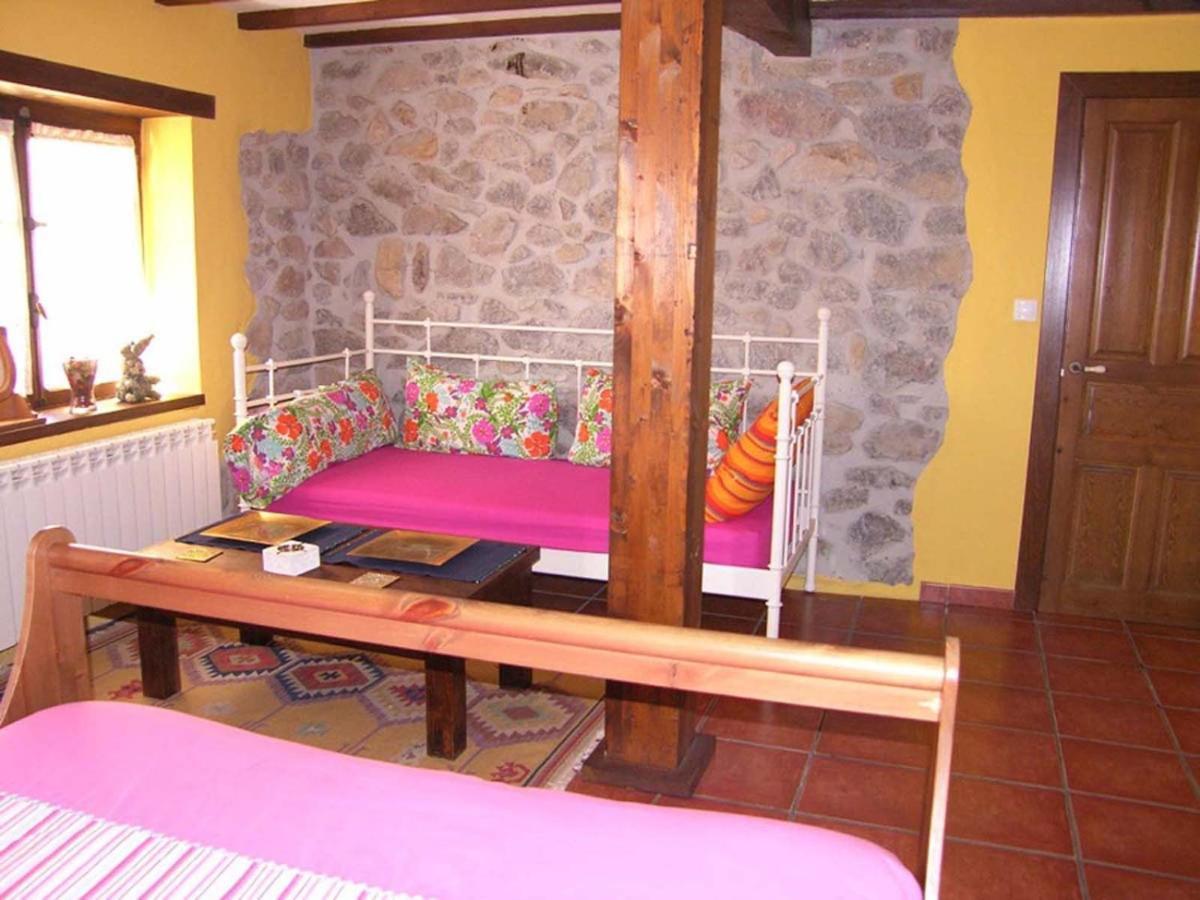 Apartamentos Rurales La Candaliega Onís Pokoj fotografie