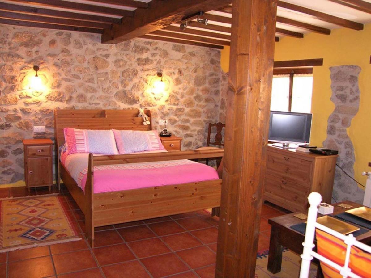 Apartamentos Rurales La Candaliega Onís Pokoj fotografie