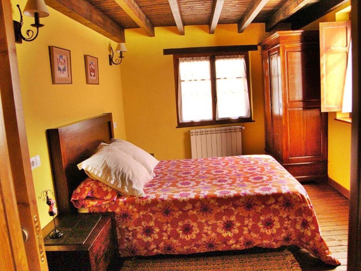 Apartamentos Rurales La Candaliega Onís Pokoj fotografie