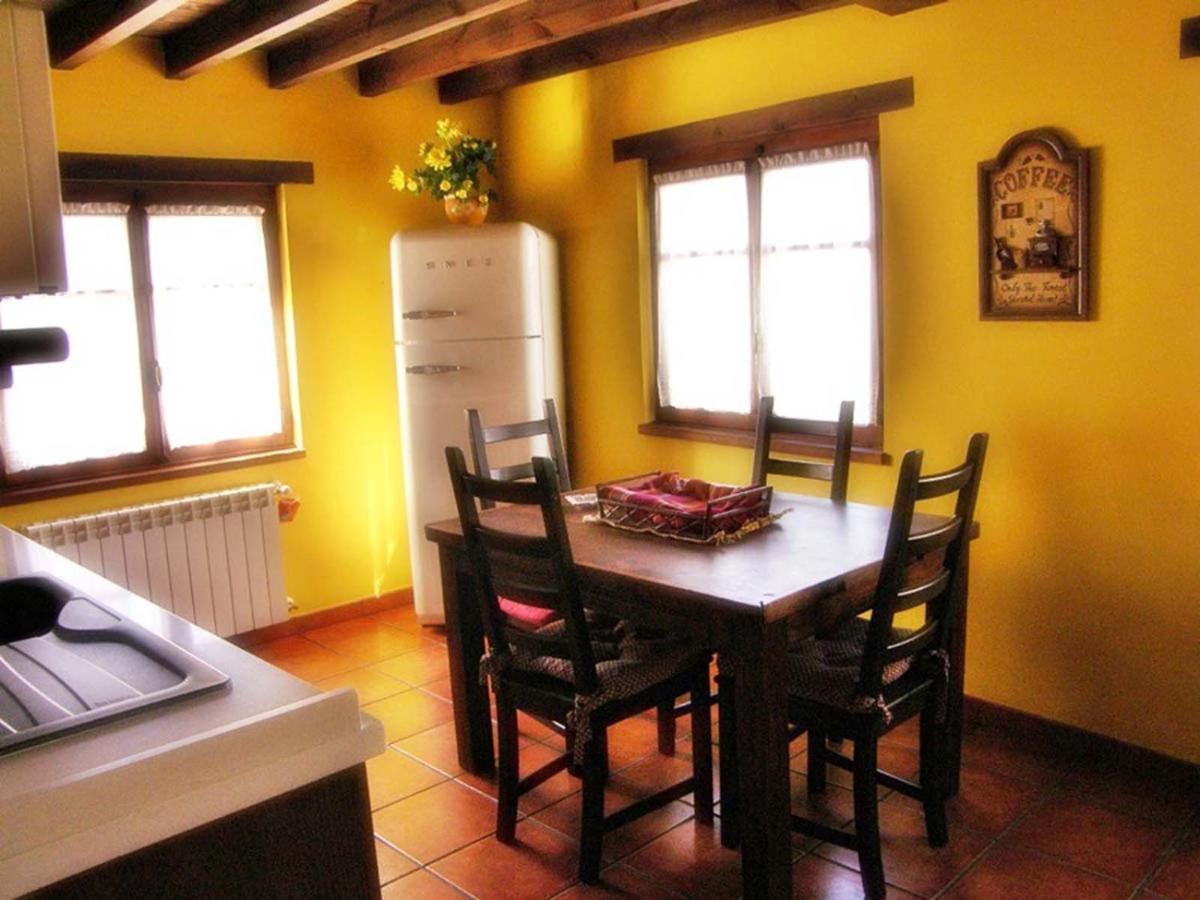 Apartamentos Rurales La Candaliega Onís Pokoj fotografie